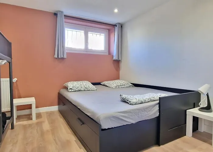 Maison - 2 - Parking Gratuit * Орийак